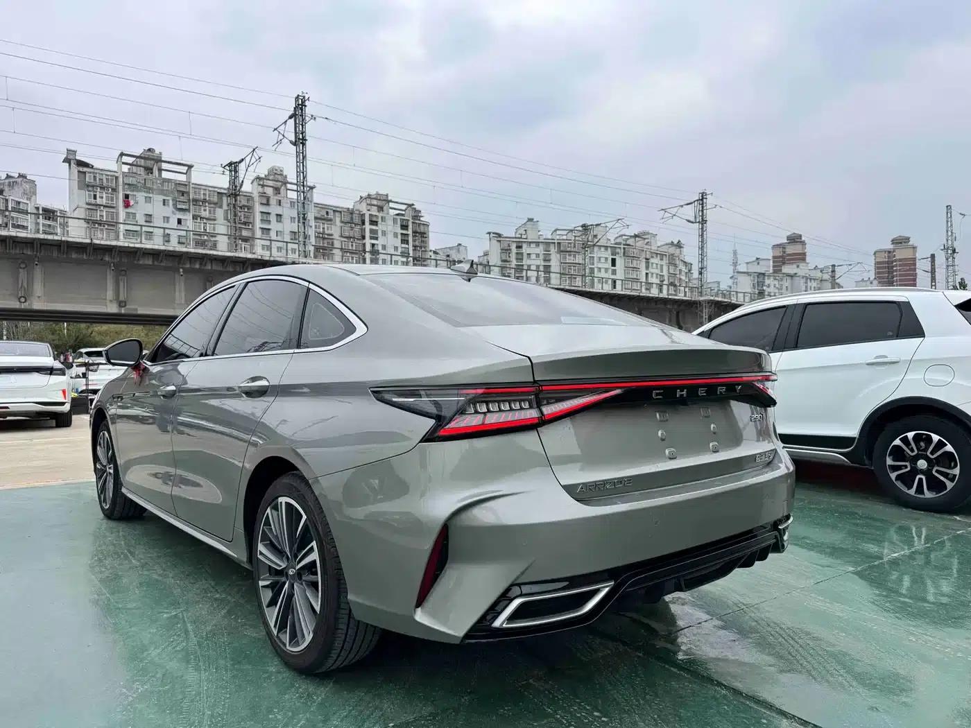 Chery Arrizo 8 2022 1.6T DCT Elegance — миниатюра 14