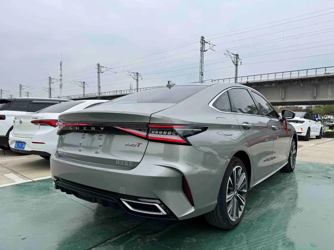 Chery Arrizo 8 2022 1.6T DCT Elegance — миниатюра 15