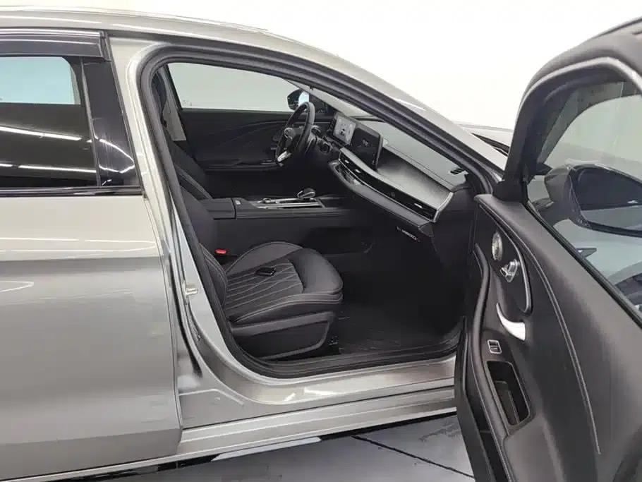 Chery Arrizo 8 2024 High-Performance Edition 2.0T DCT — миниатюра 8