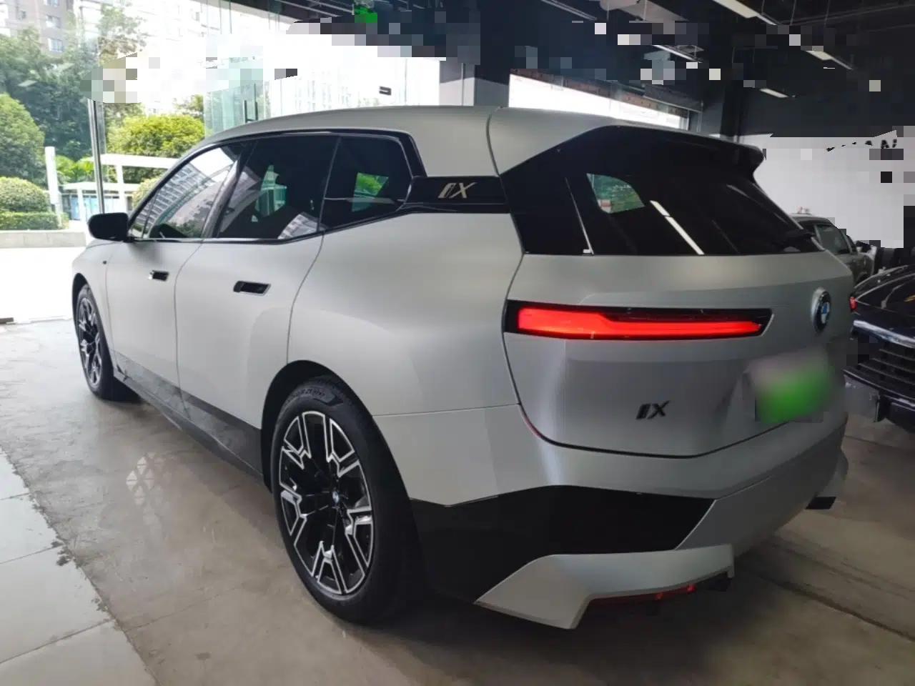BMW iX 2022 xDrive40 — миниатюра 13