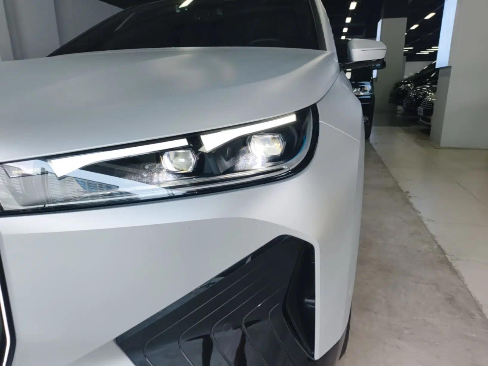 BMW iX 2022 xDrive40 — миниатюра 8