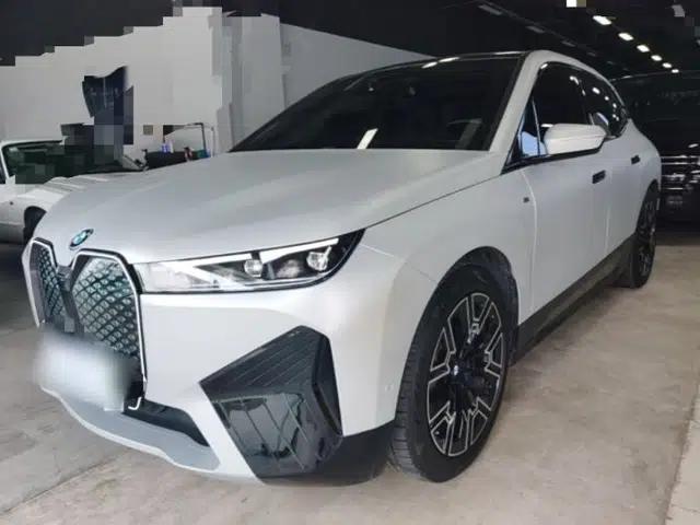 BMW iX 2022 xDrive40