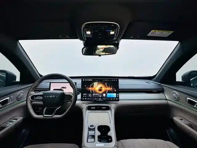 Chery Tiggo 8 PLUS 2025 290TGDI DCT Premium Edition — миниатюра 7