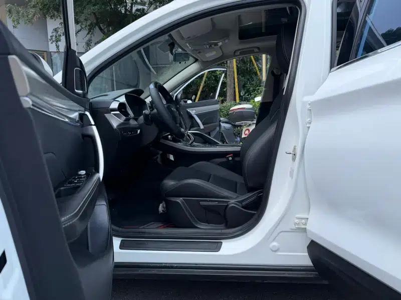 Geely Binyue 2019 Sport 260T DCT Battle (National V Emission Standard) — миниатюра 9