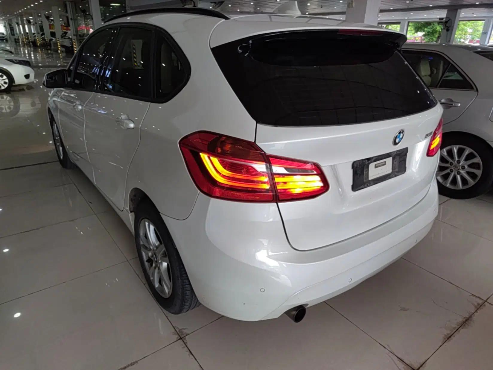 BMW 2 Series Active Tourer 2016 218i Leading Model — миниатюра 4