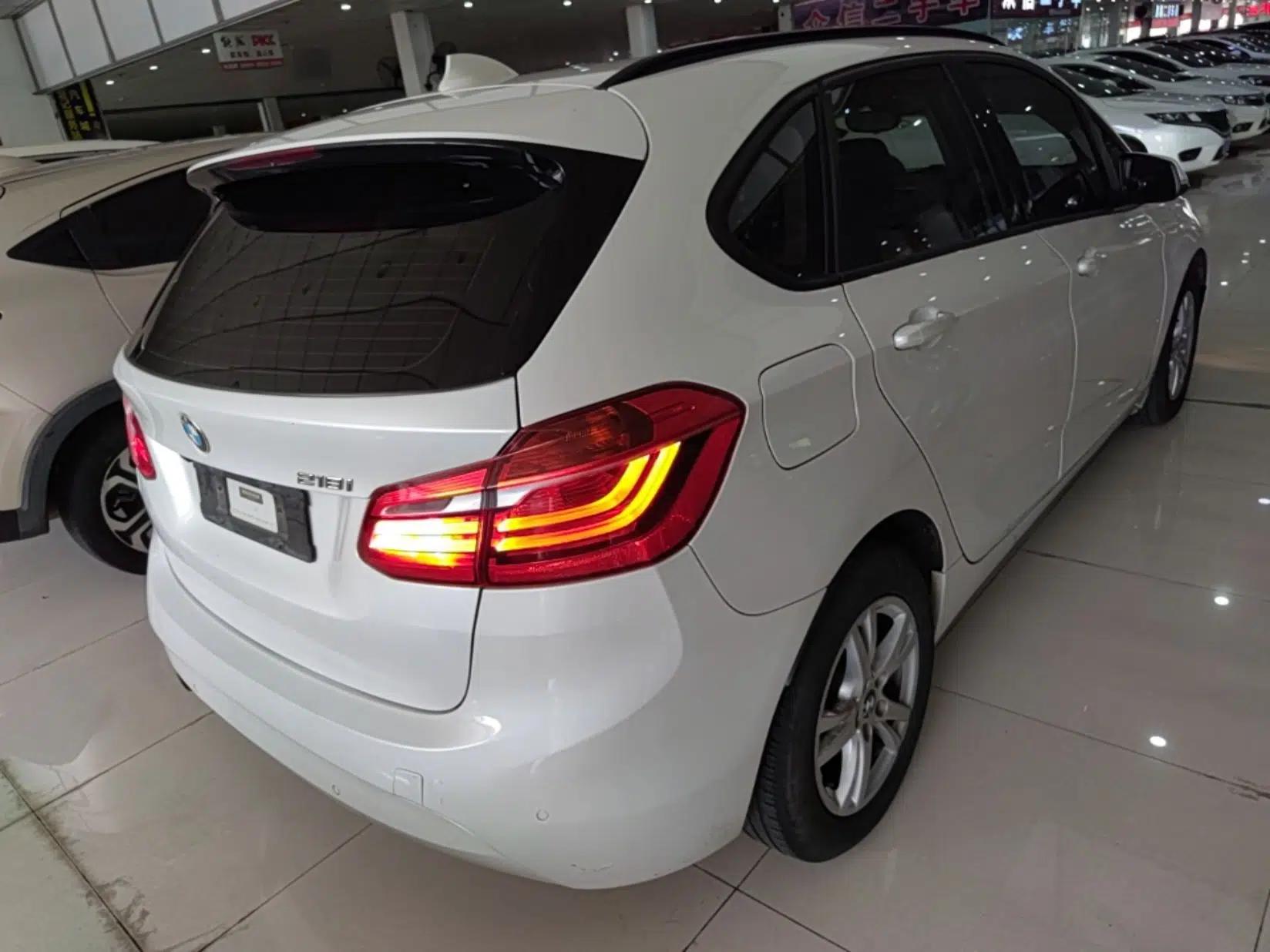 BMW 2 Series Active Tourer 2016 218i Leading Model — миниатюра 6