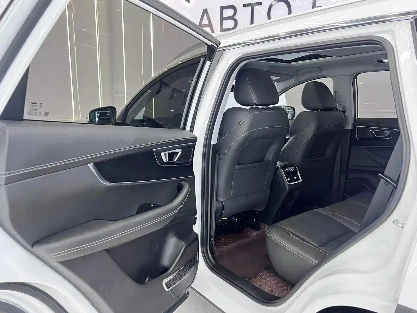 Chery Tiggo 8 2022 1.5TCI Automatic Premium Edition 7-Seater — миниатюра 13