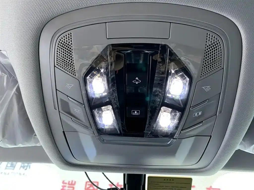 Chery Tiggo 8 2021 Kunpeng Edition 290TGDI Automatic Wind Chaser Edition — миниатюра 24