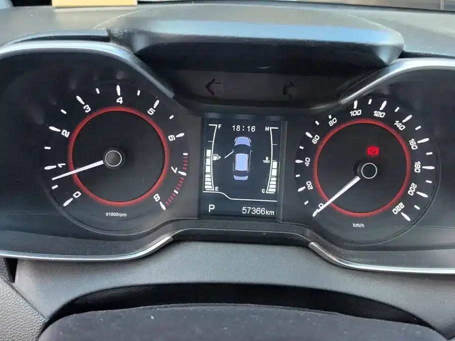 Chery Arrizo 5 2016 1.5L CVT Trendsetter Edition — миниатюра 14