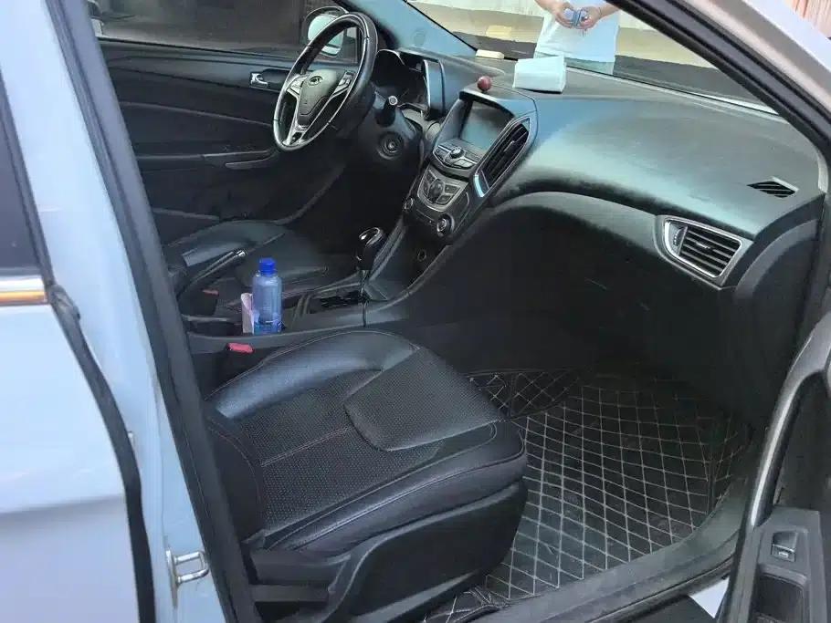 Chery Arrizo 5 2016 1.5L CVT Trendsetter Edition — миниатюра 8