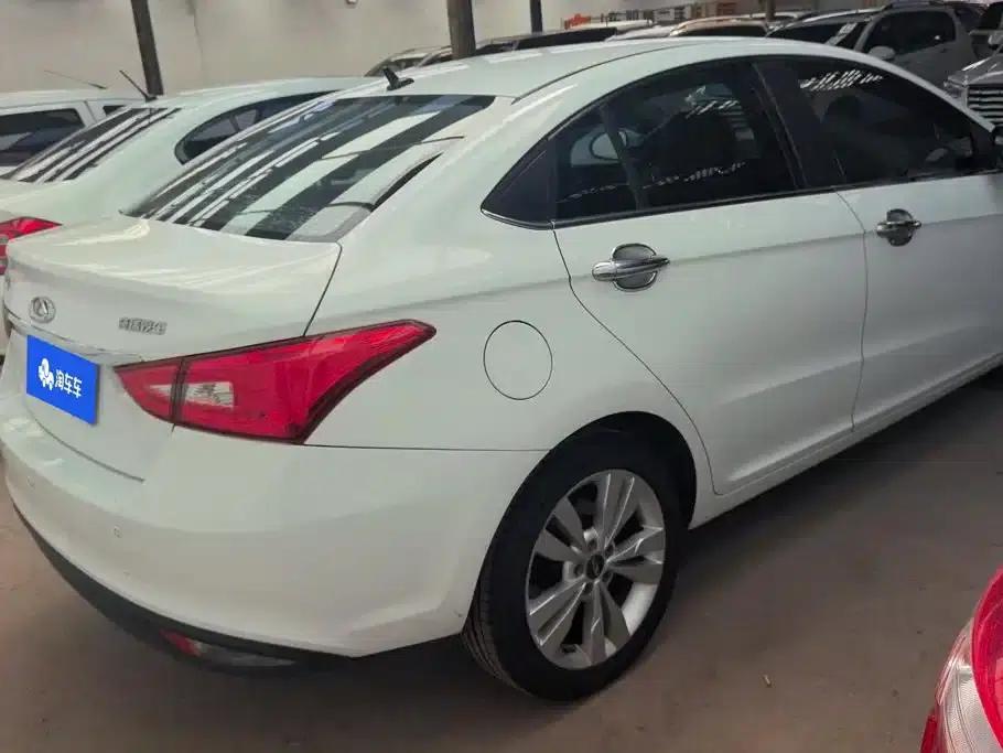 Chery Arrizo 5 2017 1.5L Manual Deluxe Edition — миниатюра 3