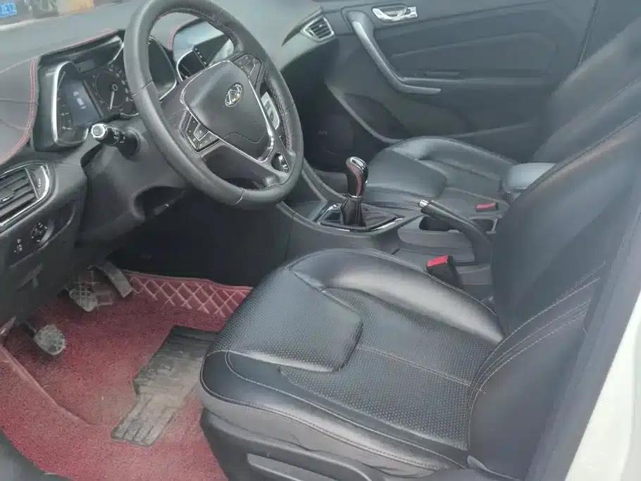 Chery Arrizo 5 2017 1.5L Manual Deluxe Edition — миниатюра 9