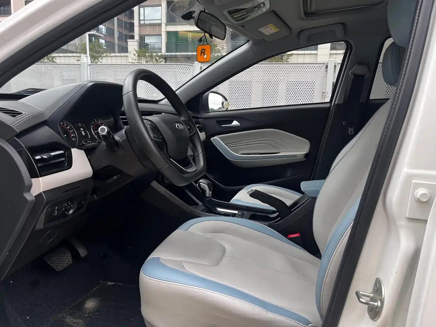 Chery Tiggo 3x 2022 Diamond Edition 1.5L CVT Elite Edition — миниатюра 4