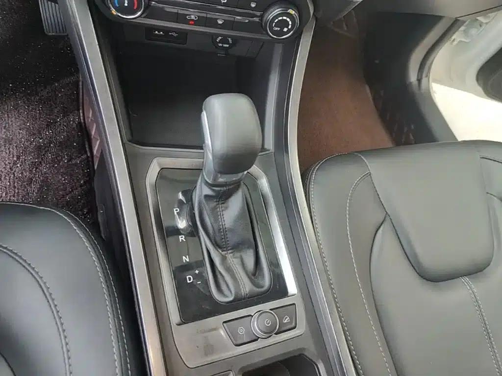 Chery Tiggo 3x 2021 PLUS 1.5L CVT Enjoyable Red Date Edition — миниатюра 14