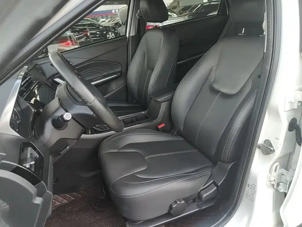 Chery Tiggo 3x 2021 PLUS 1.5L CVT Enjoyable Red Date Edition — миниатюра 15