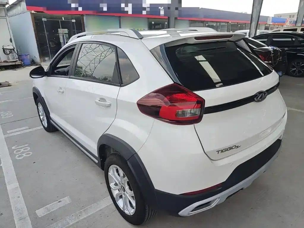 Chery Tiggo 3x 2021 PLUS 1.5L CVT Enjoyable Red Date Edition — миниатюра 5