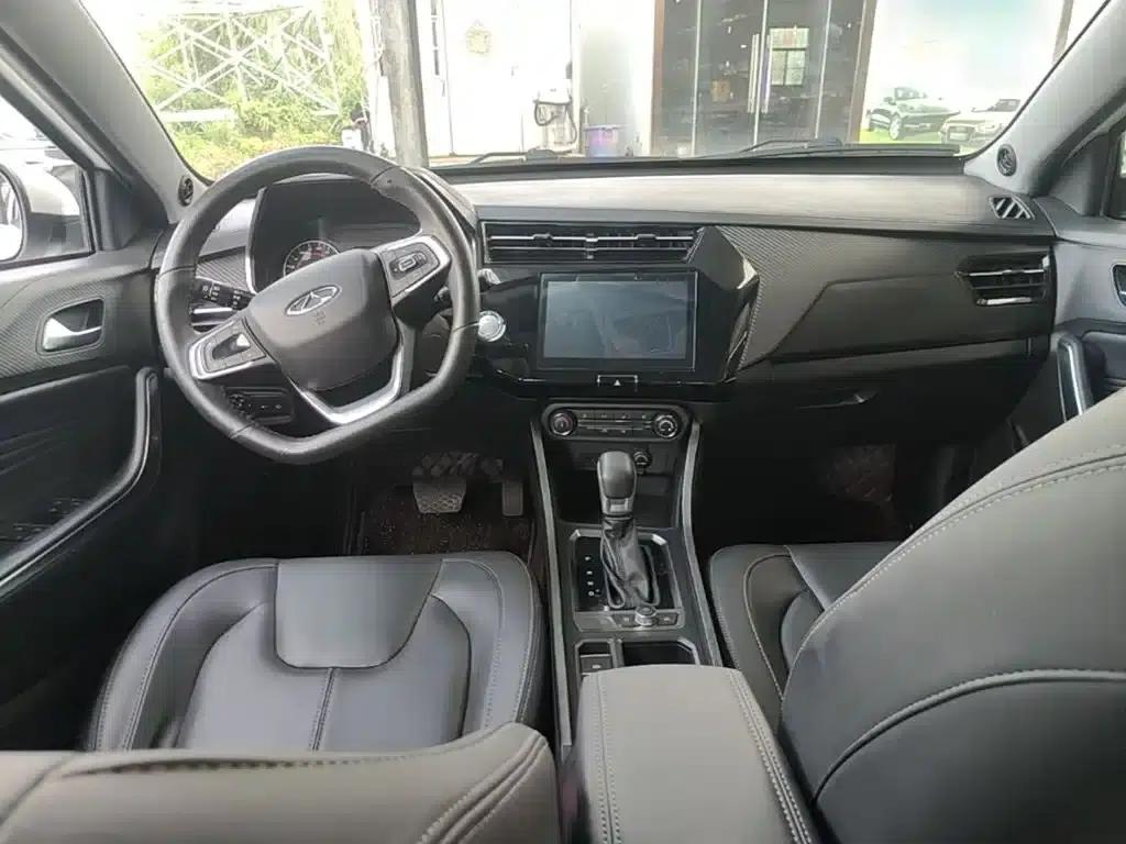 Chery Tiggo 3x 2021 PLUS 1.5L CVT Enjoyable Red Date Edition — миниатюра 10
