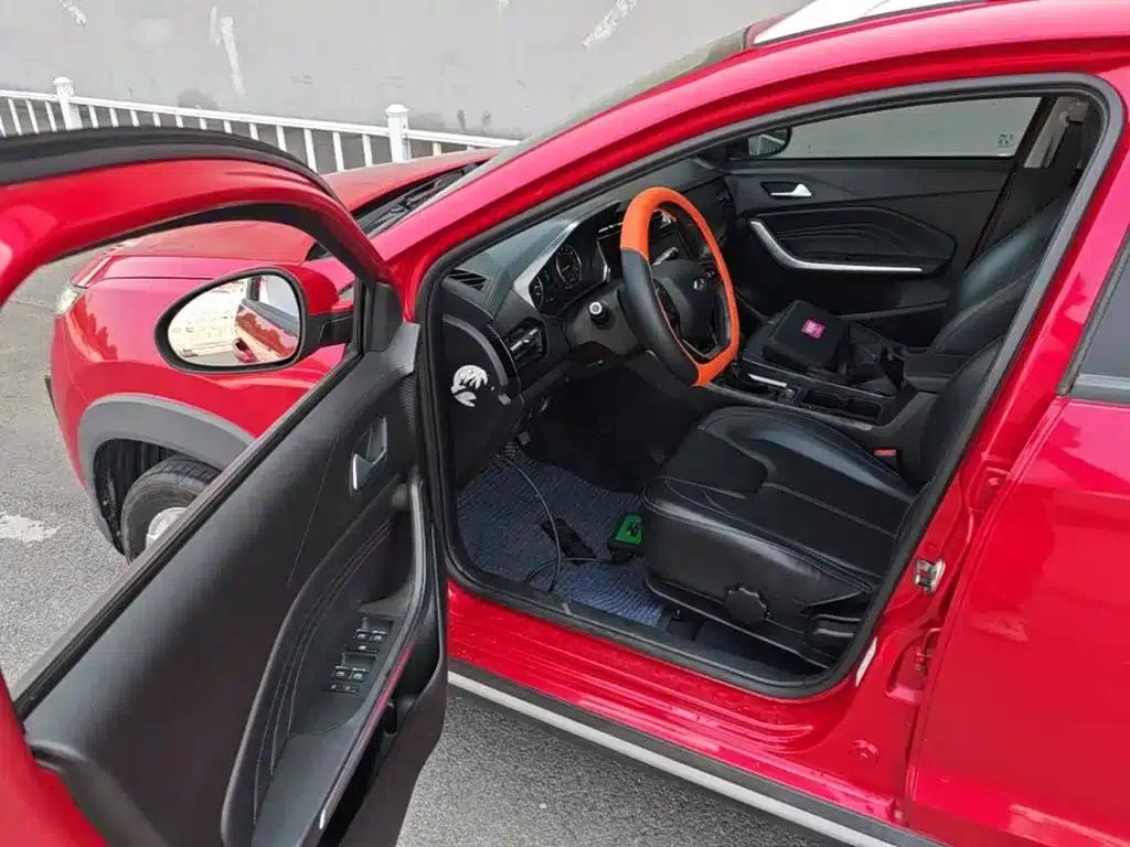 Chery Tiggo 3x 2021 PLUS 1.5L CVT Enjoyable Red Date Edition — миниатюра 16