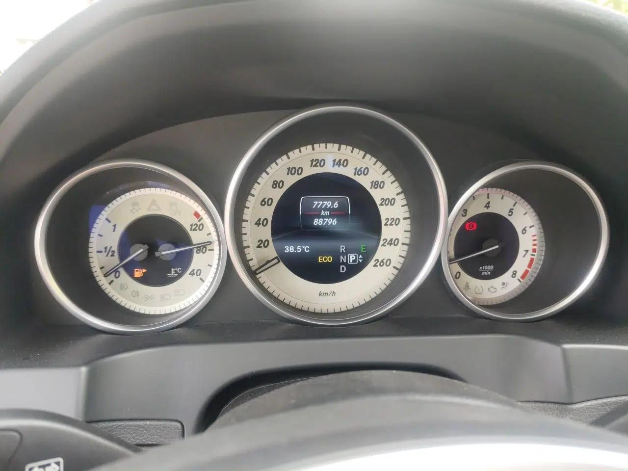 Mercedes-Benz E-Class 2014 E 260 Coupe — миниатюра 11