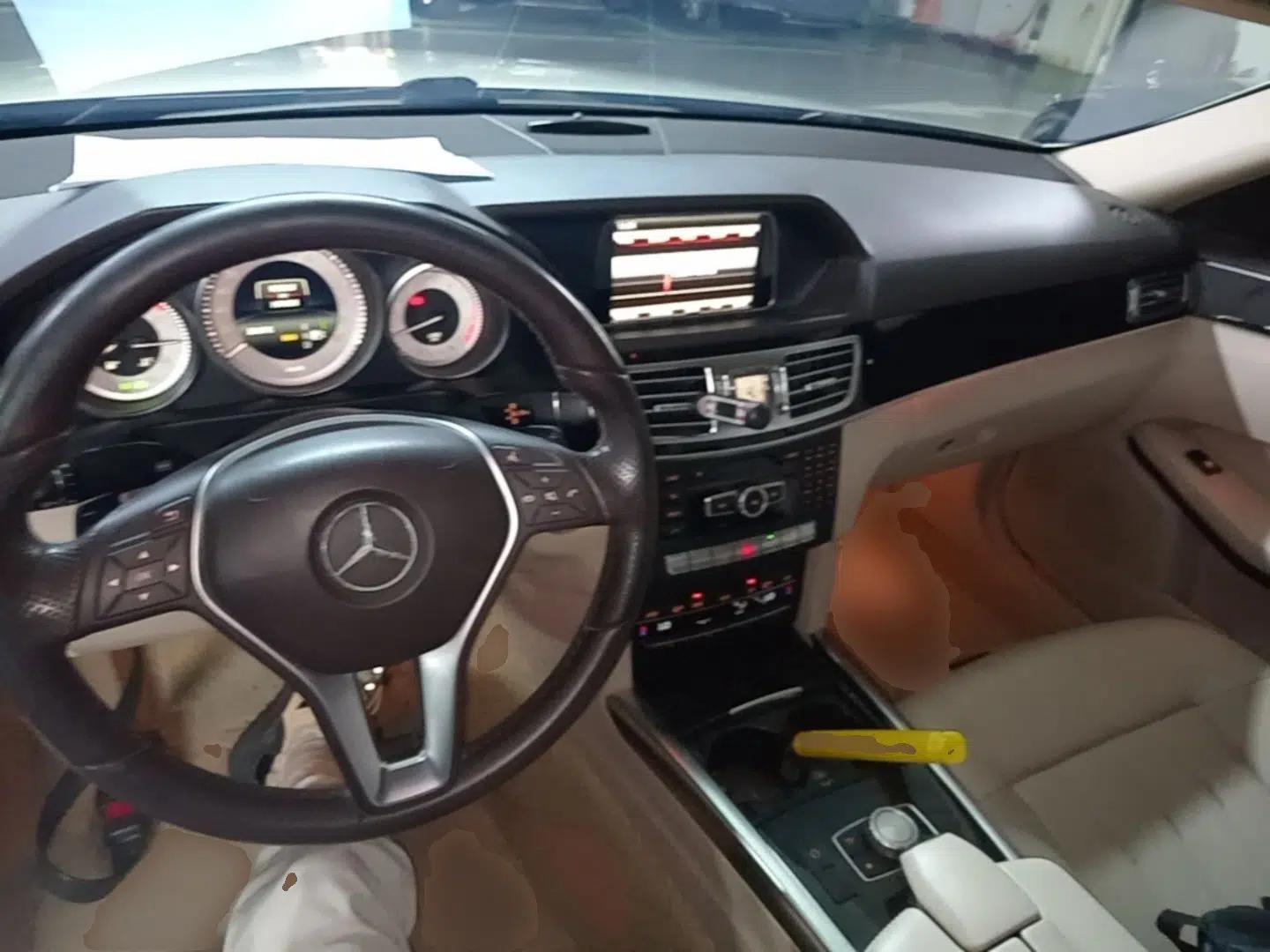 Mercedes-Benz E-Class 2015 E 180 L Sport Edition — миниатюра 17
