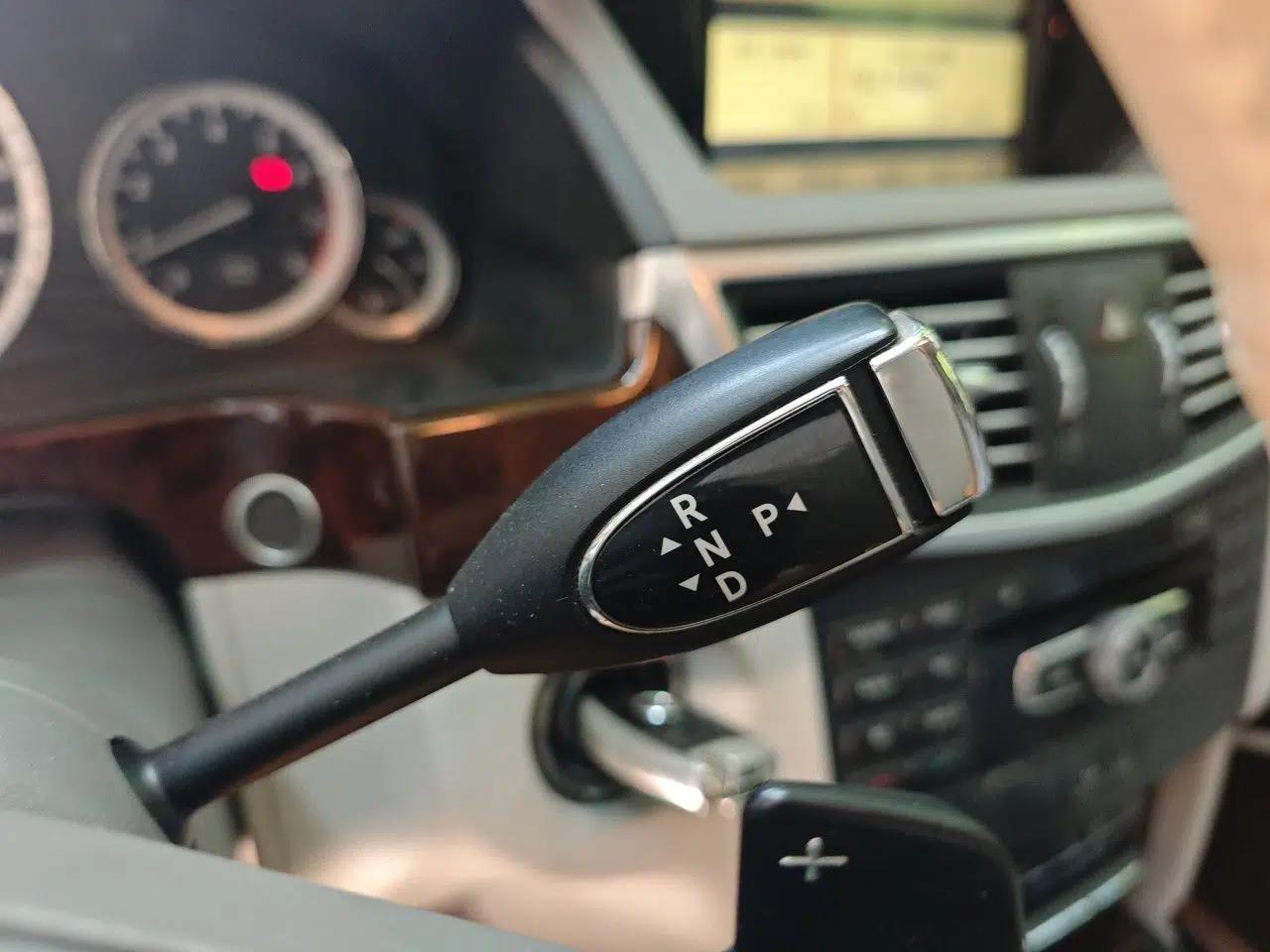 Mercedes-Benz E-Class 2012 E 200 L CGI Elegant Model — миниатюра 14