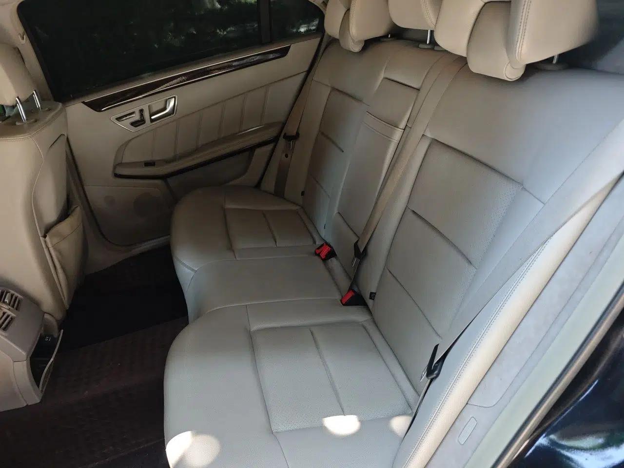 Mercedes-Benz E-Class 2012 E 200 L CGI Elegant Model — миниатюра 17