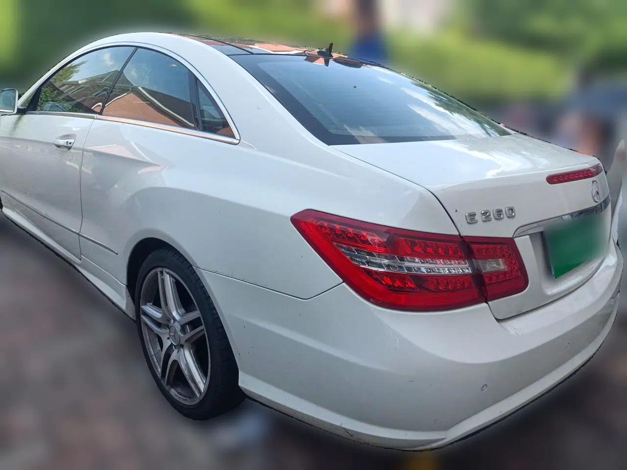 Mercedes-Benz E-Class 2012 E 260 CGI Coupe — миниатюра 4