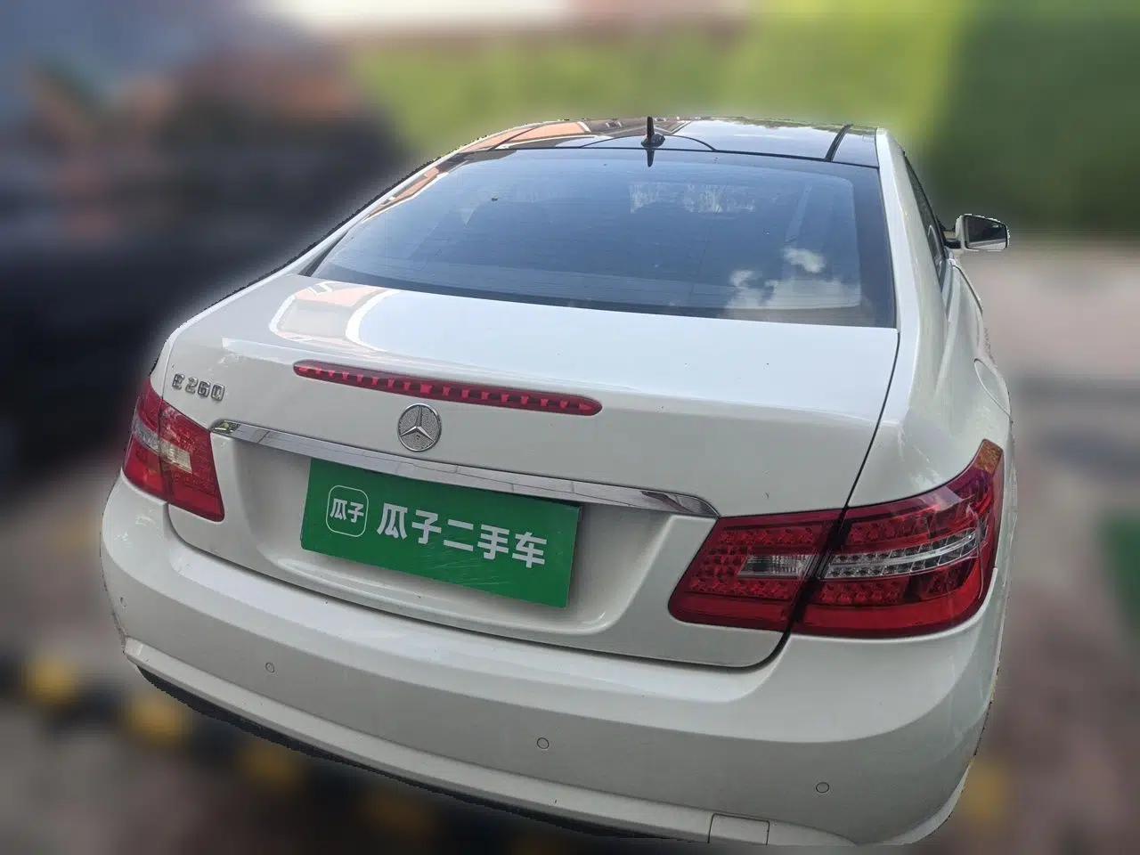 Mercedes-Benz E-Class 2012 E 260 CGI Coupe — миниатюра 5