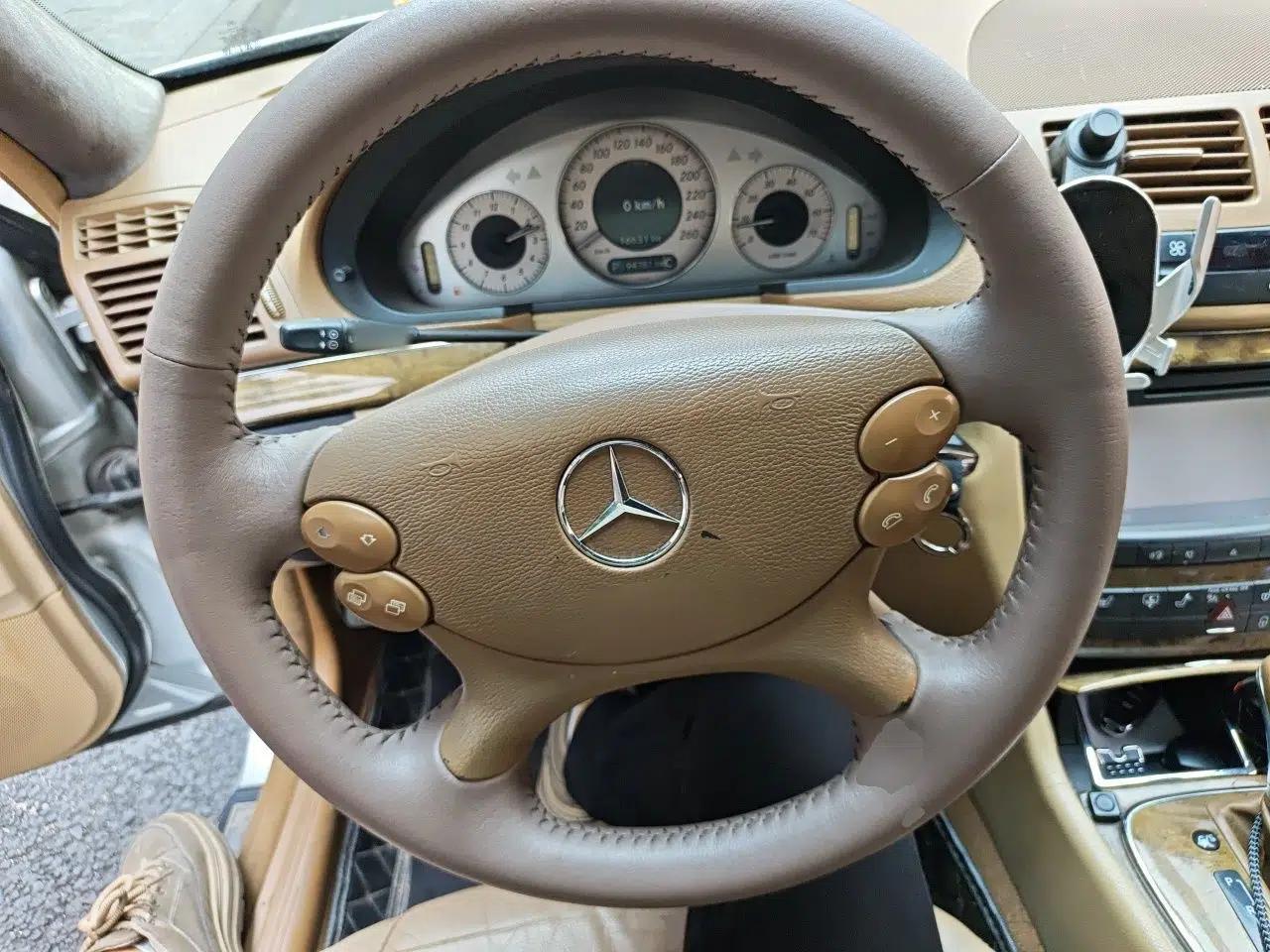 Mercedes-Benz E-Class 2007 E 230 Elegant Model — миниатюра 10
