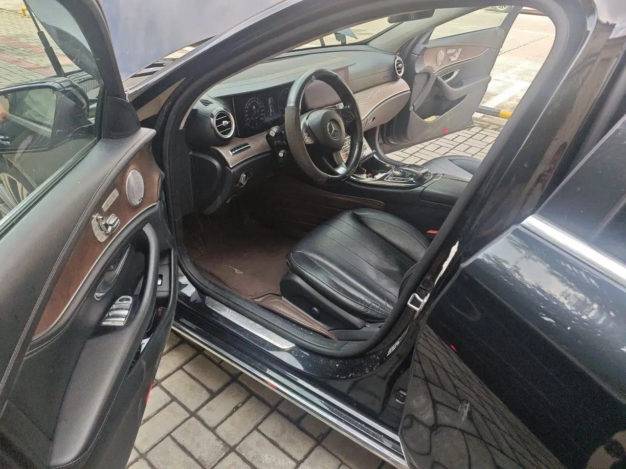 Mercedes-Benz E-Class 2017 E 320 L 4MATIC — миниатюра 16