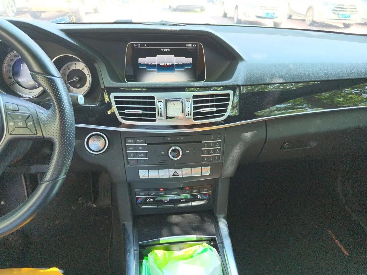 Mercedes-Benz E-Class 2015 E 260 L Sport & Fashion Model — миниатюра 13