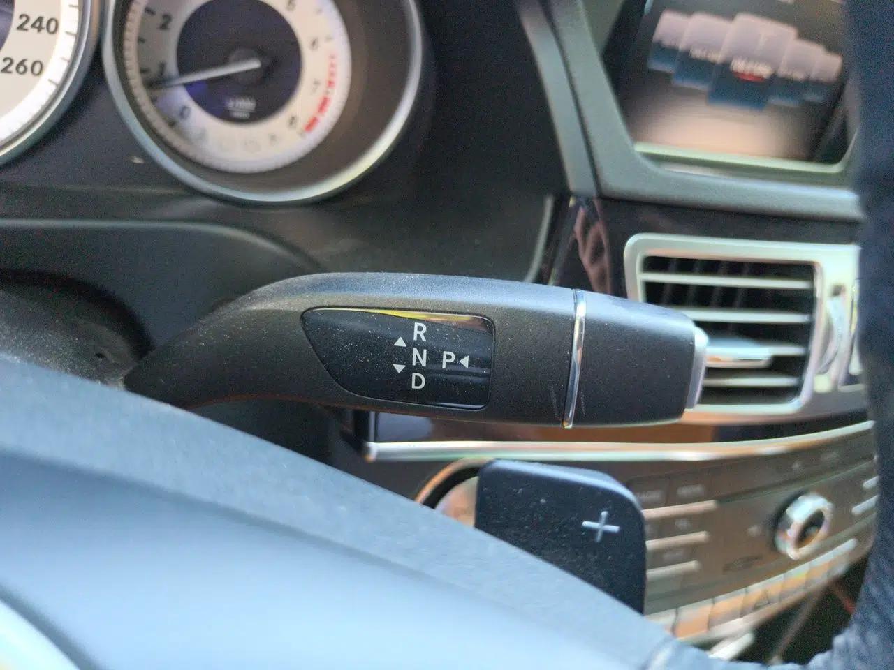 Mercedes-Benz E-Class 2015 E 260 L Sport & Fashion Model — миниатюра 14