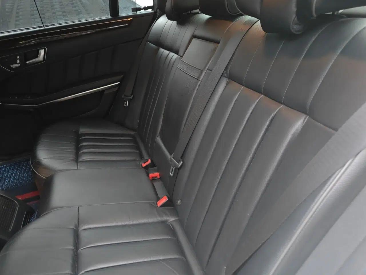 Mercedes-Benz E-Class 2015 E 320 L 4MATIC — миниатюра 17