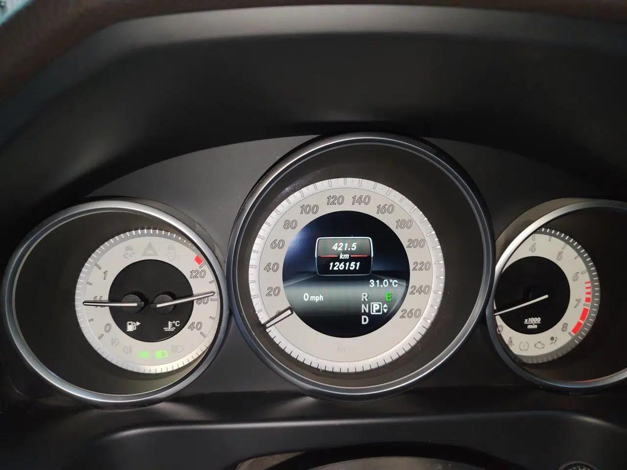 Mercedes-Benz E-Class 2015 E 260 L Sport Edition — миниатюра 11