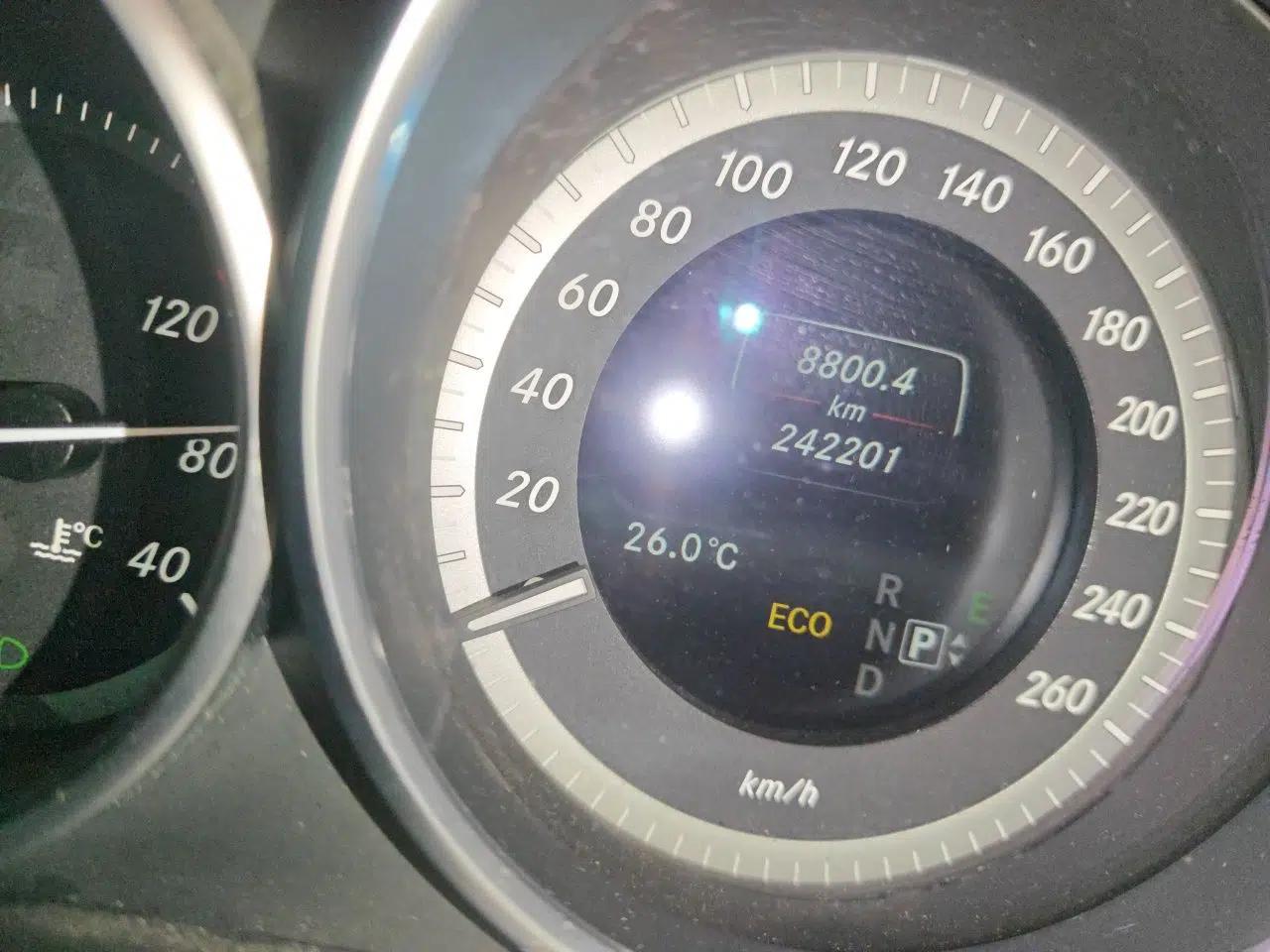 Mercedes-Benz E-Class 2015 E 200 L — миниатюра 12