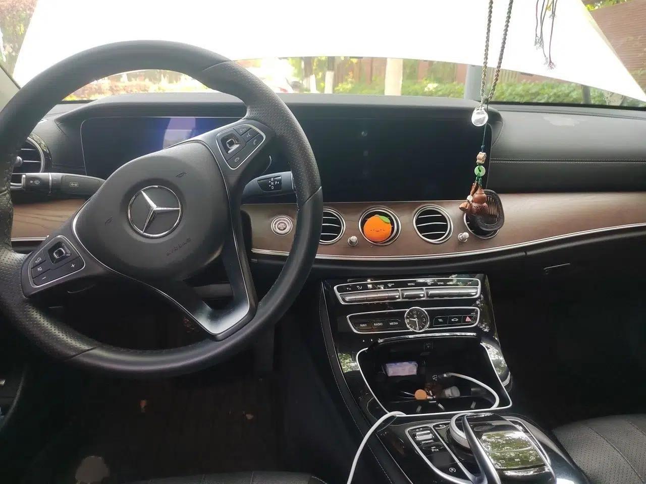 Mercedes-Benz E-Class 2017 E 300 L Luxury Model — миниатюра 18