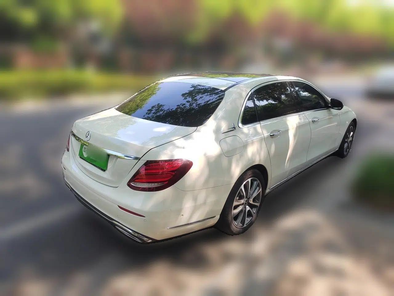 Mercedes-Benz E-Class 2017 E 300 L Luxury Model — миниатюра 6