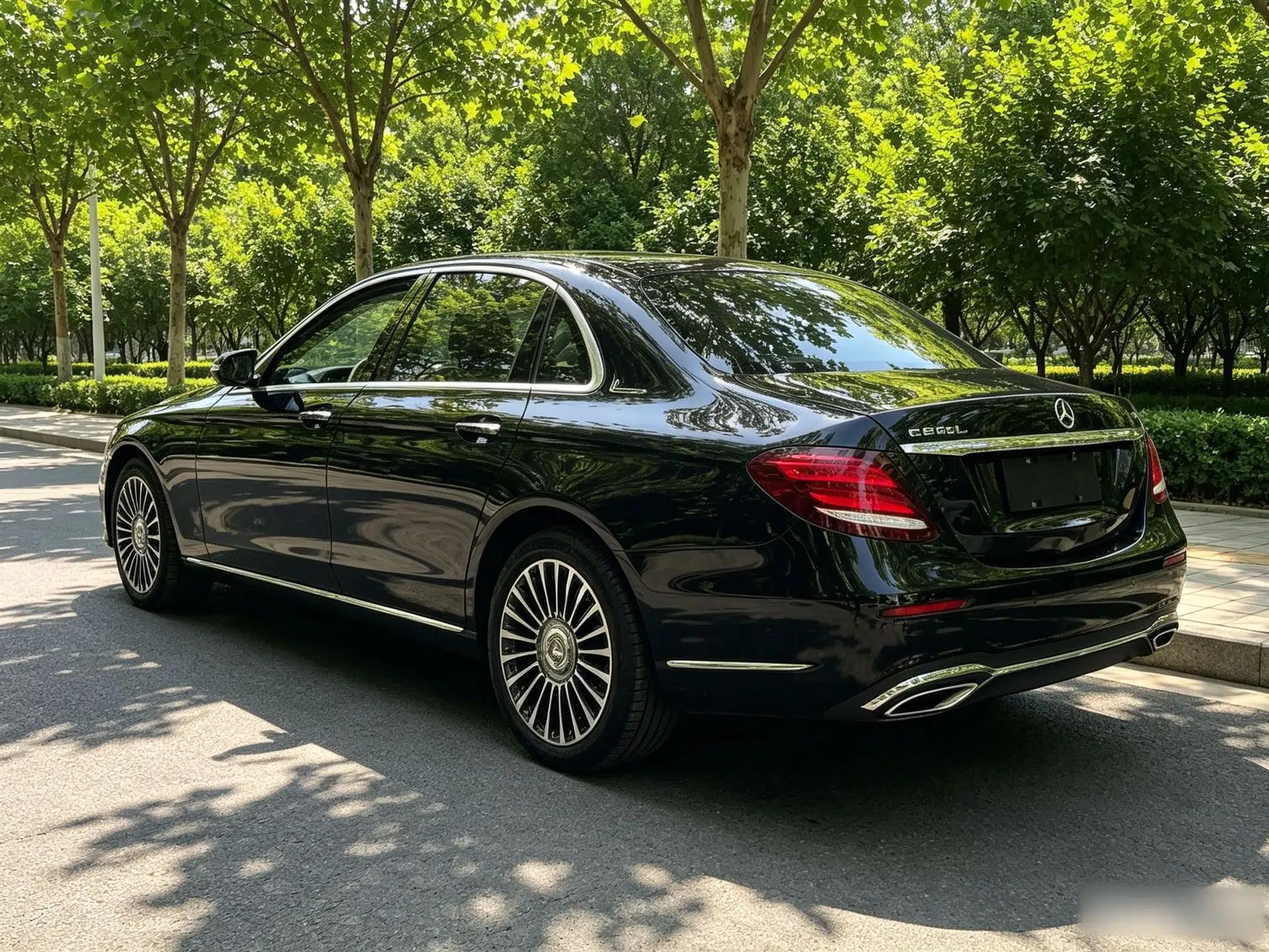 Mercedes-Benz E-Class 2019 E 300 L Stylish Model — миниатюра 4