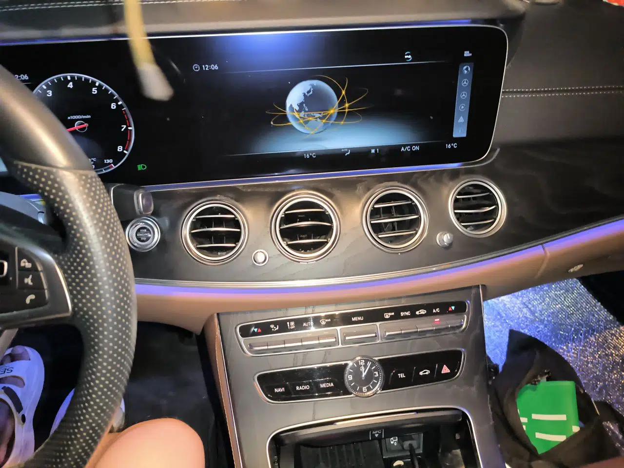 Mercedes-Benz E-Class 2018 Facelift E 200 L Sport Edition — миниатюра 13