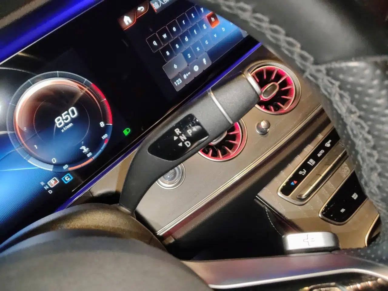 Mercedes-Benz E-Class 2021 E 300 L Sporty and Stylish Model — миниатюра 14