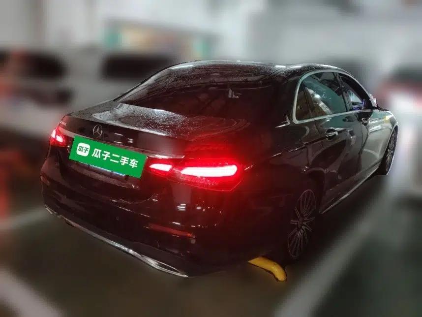 Mercedes-Benz E-Class 2021 E 300 L Sporty and Stylish Model — миниатюра 6