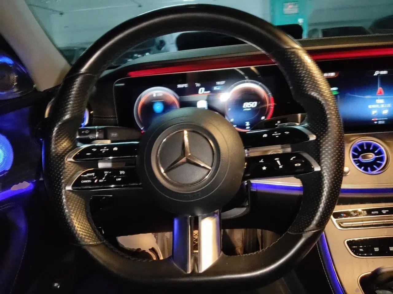 Mercedes-Benz E-Class 2021 E 300 L Sporty and Stylish Model — миниатюра 10