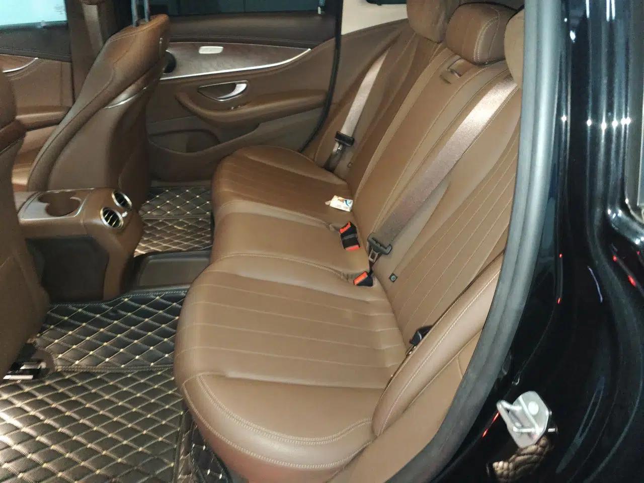 Mercedes-Benz E-Class 2017 E 300 L Luxury Model — миниатюра 17