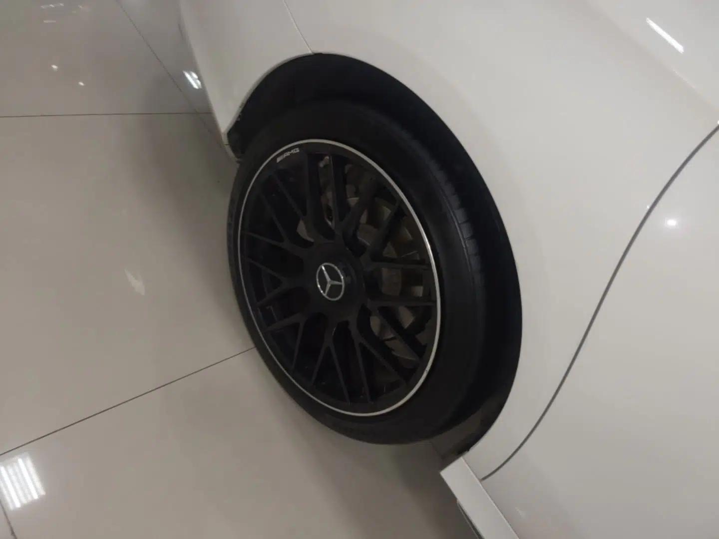 Mercedes-Benz E-Class 2020 E 300 L Sporty and Stylish Model — миниатюра 11