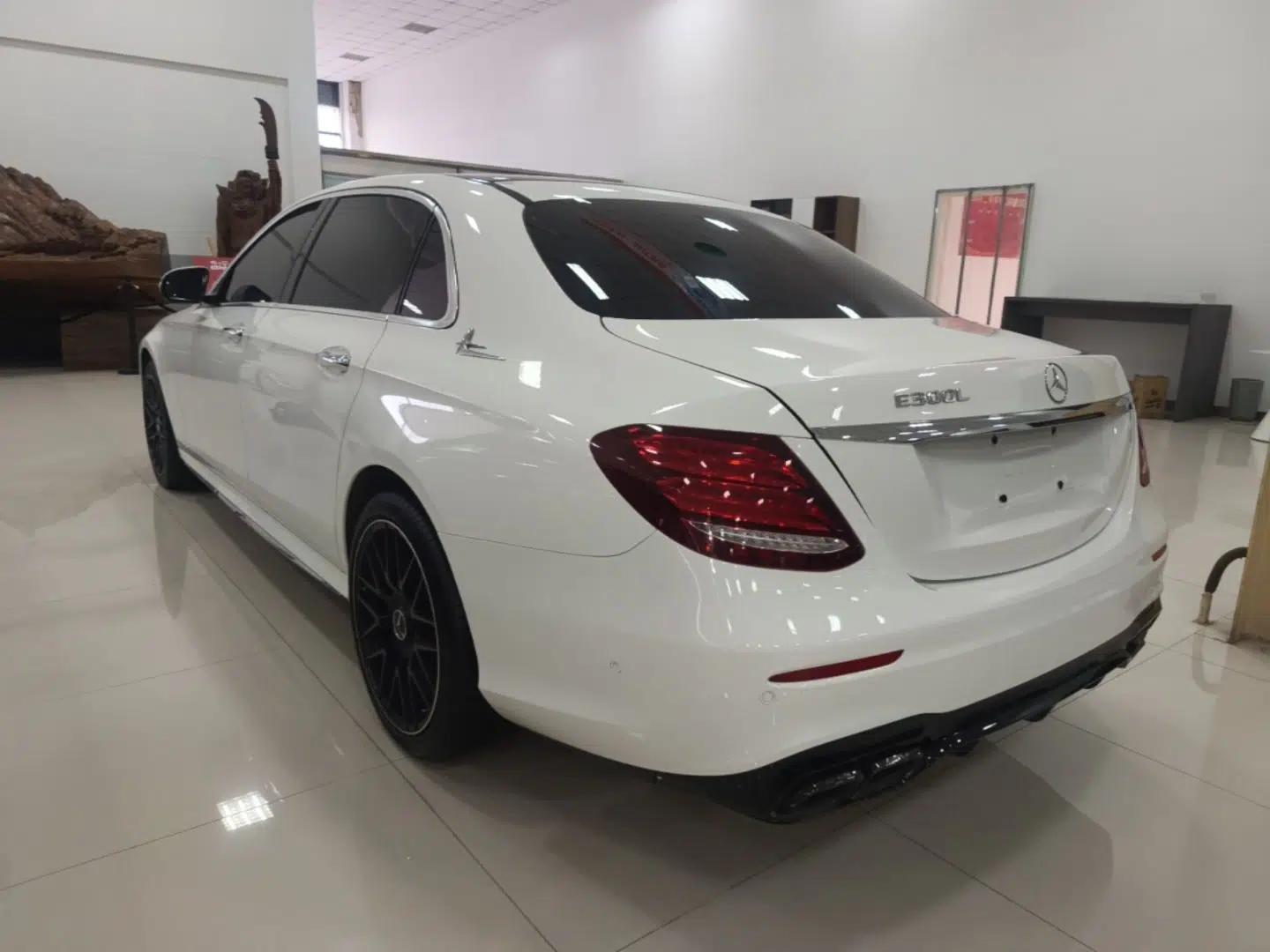Mercedes-Benz E-Class 2020 E 300 L Sporty and Stylish Model — миниатюра 4