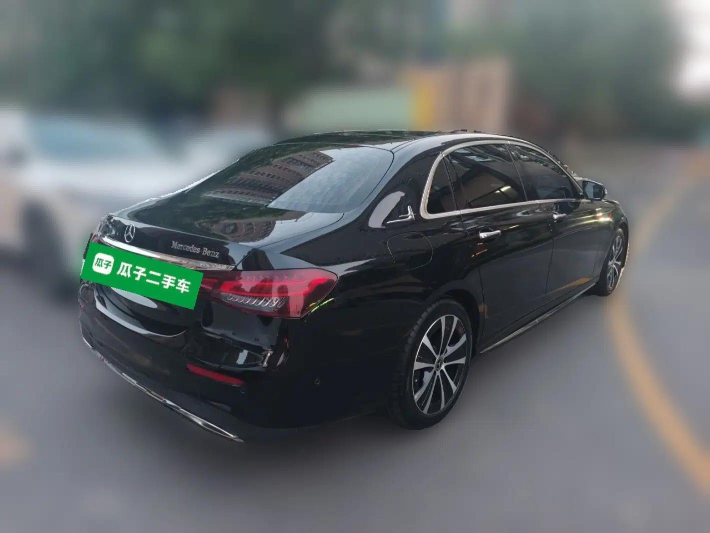 Mercedes-Benz E-Class New Energy 2021 E 350 e L Plug-in Hybrid Sports Sedan — миниатюра 6