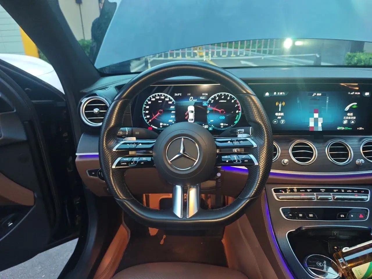 Mercedes-Benz E-Class New Energy 2021 E 350 e L Plug-in Hybrid Sports Sedan — миниатюра 10