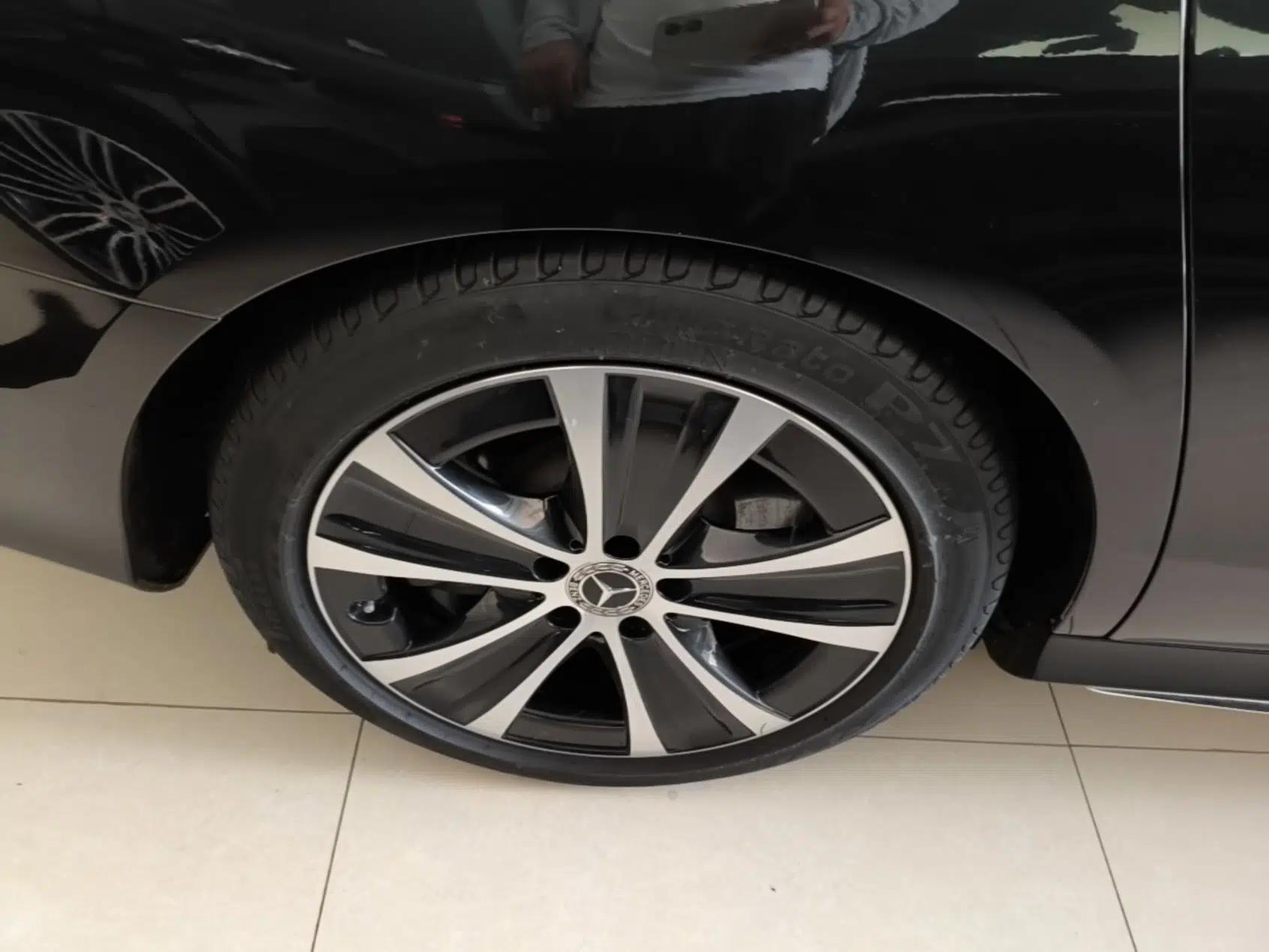 Mercedes-Benz E-Class New Energy 2022 Restyled E 350 e L Plug-in Hybrid Sports Sedan — миниатюра 11