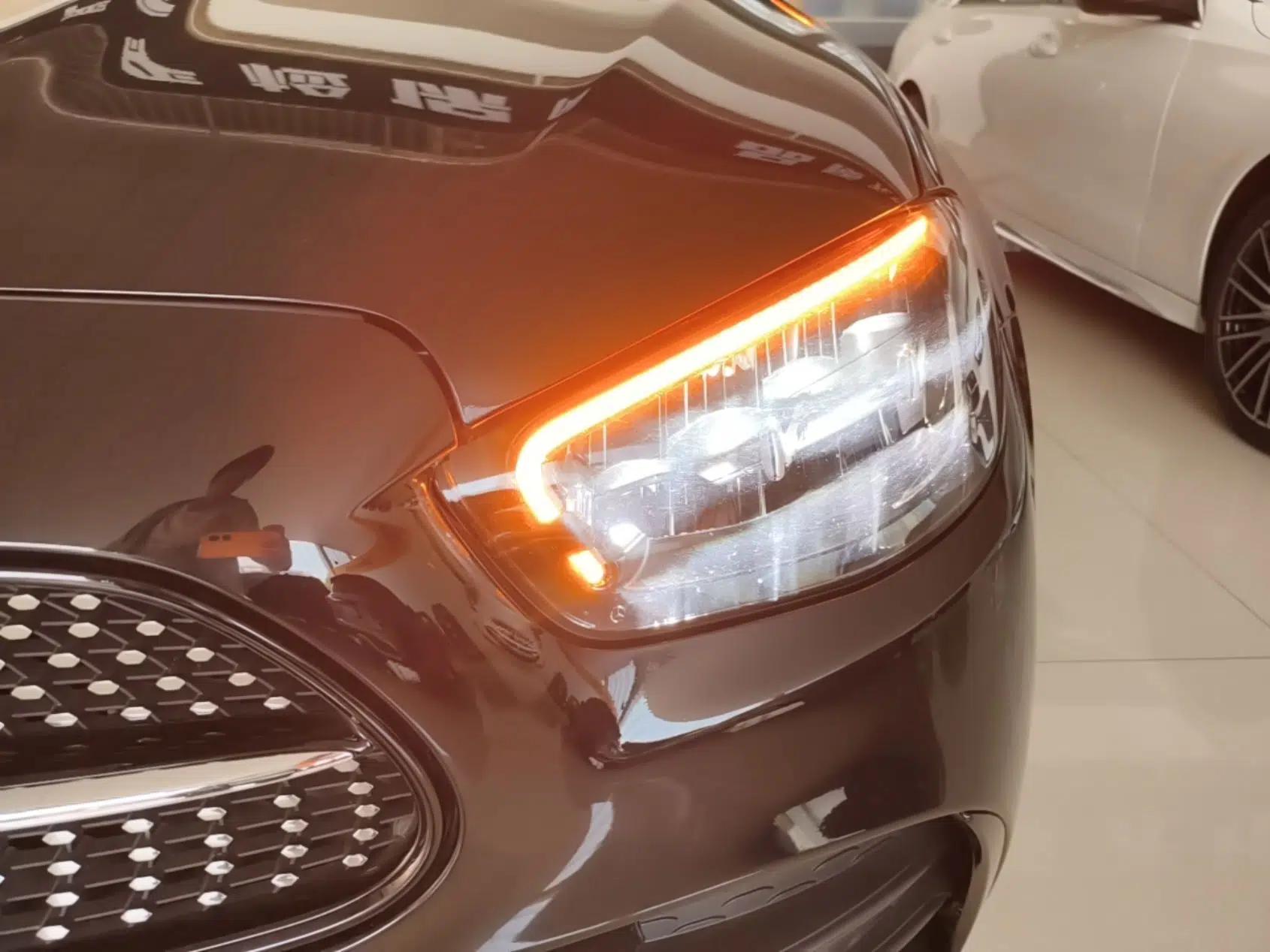Mercedes-Benz E-Class New Energy 2022 Restyled E 350 e L Plug-in Hybrid Sports Sedan — миниатюра 8