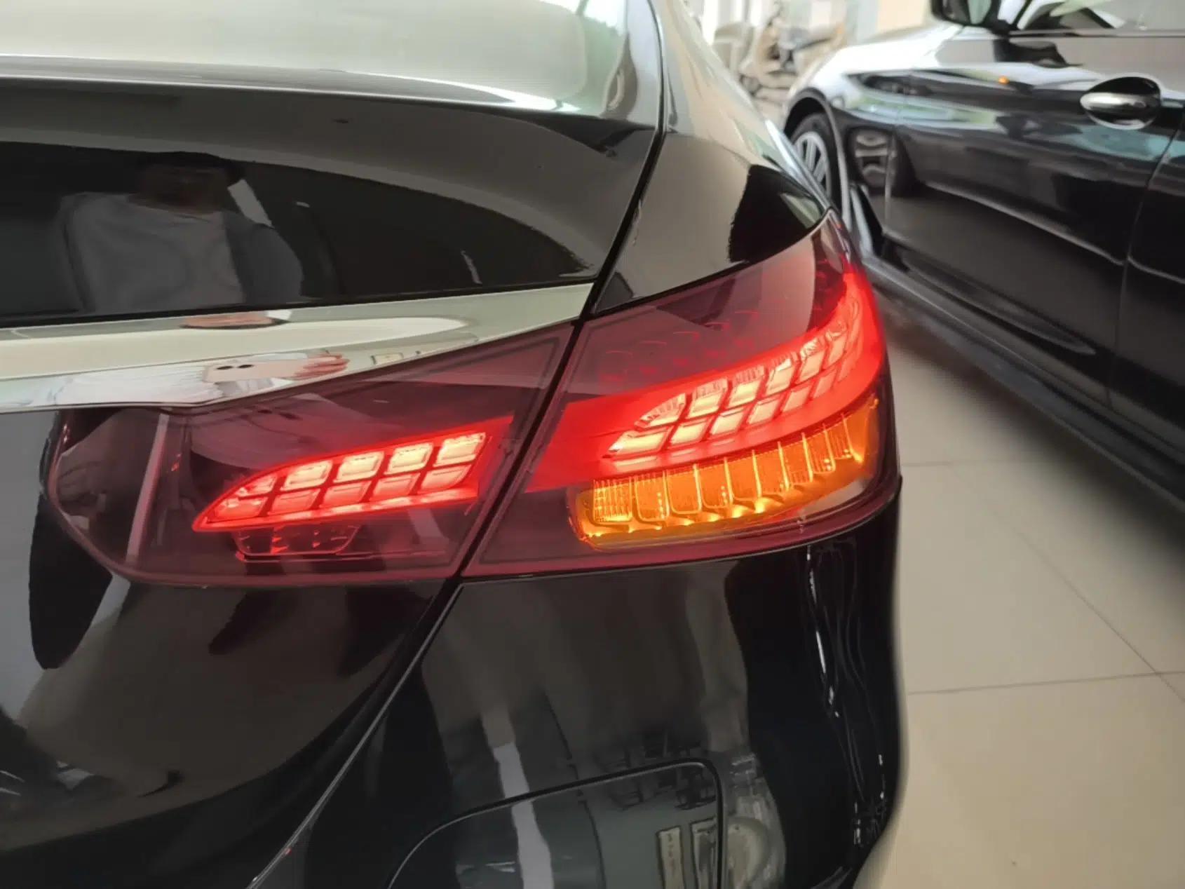 Mercedes-Benz E-Class New Energy 2022 Restyled E 350 e L Plug-in Hybrid Sports Sedan — миниатюра 9